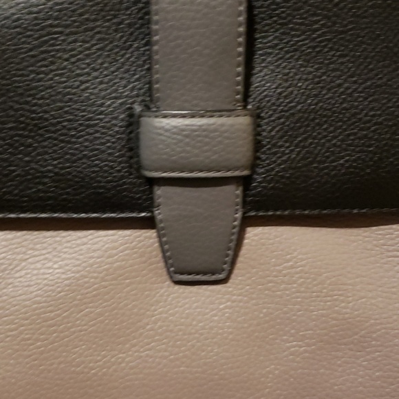 Ivanka Trump Handbag - Picture 2 of 4